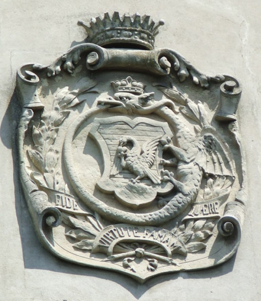 Nagykároly címere