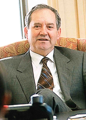 Frank J. Hasenfratz, a Linamar Rt. elnöke, a Mezőgép Orosháza Rt. tulajdonosa.